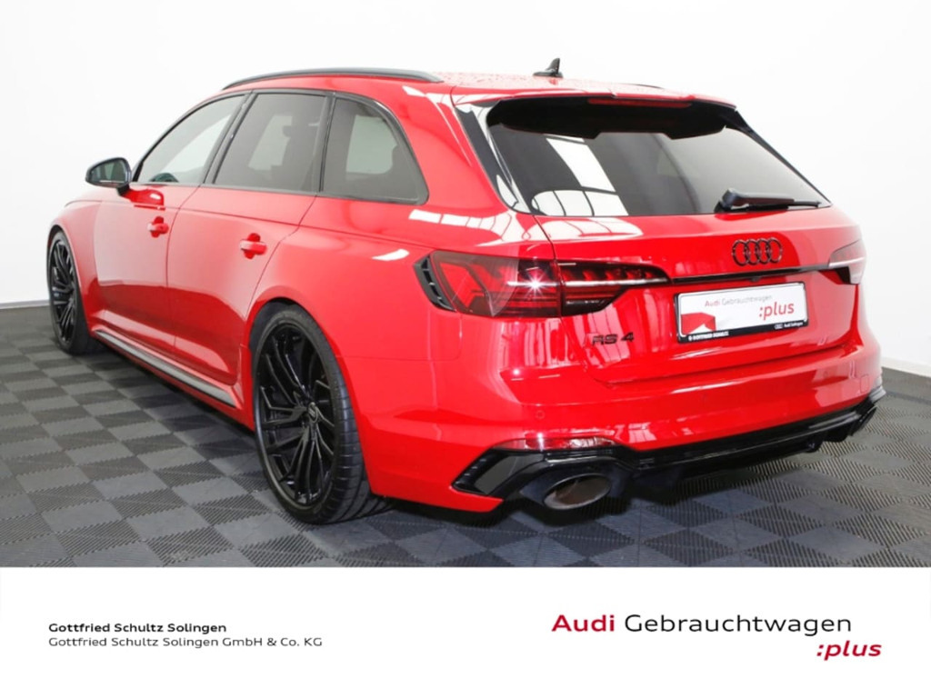 Audi RS4