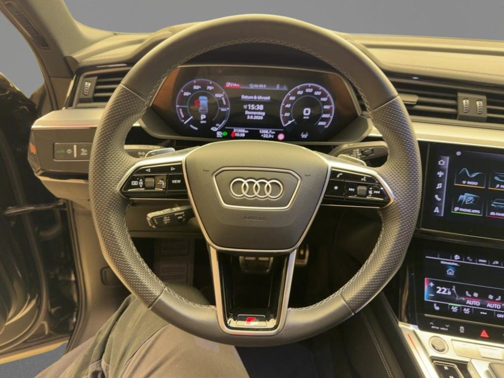 Audi Q8 e-tron
