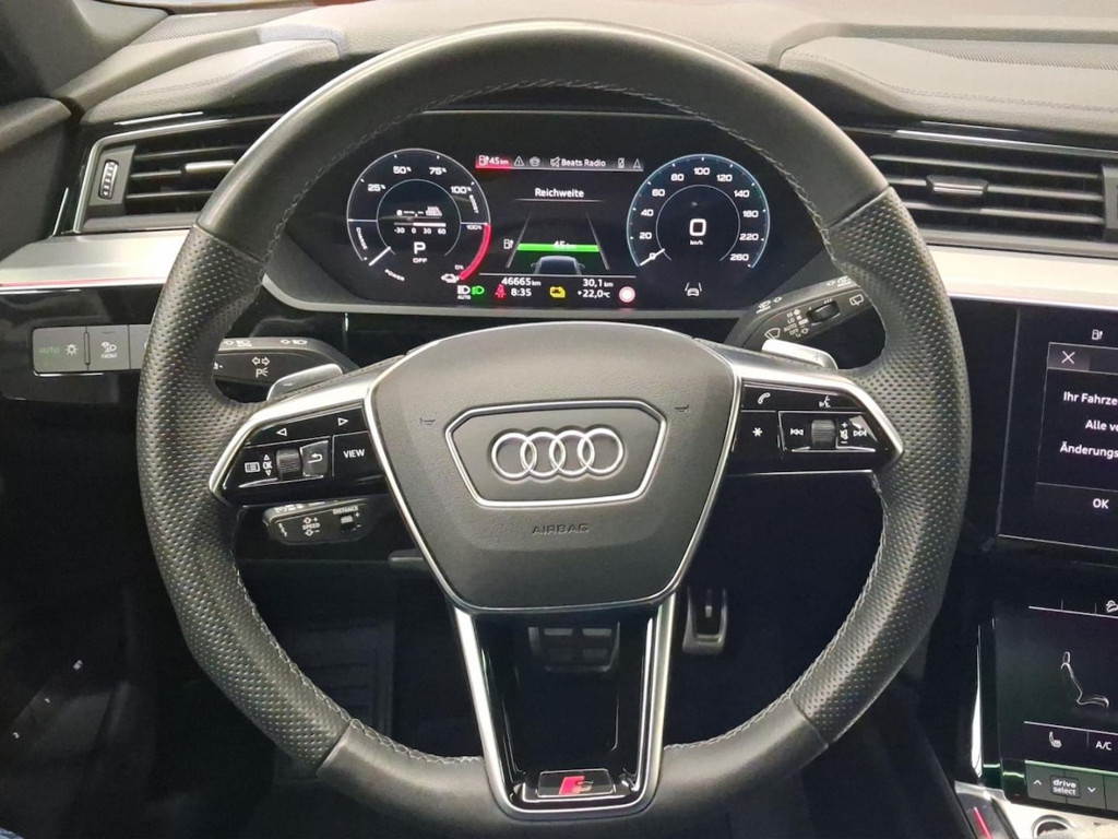 Audi Q8 e-tron