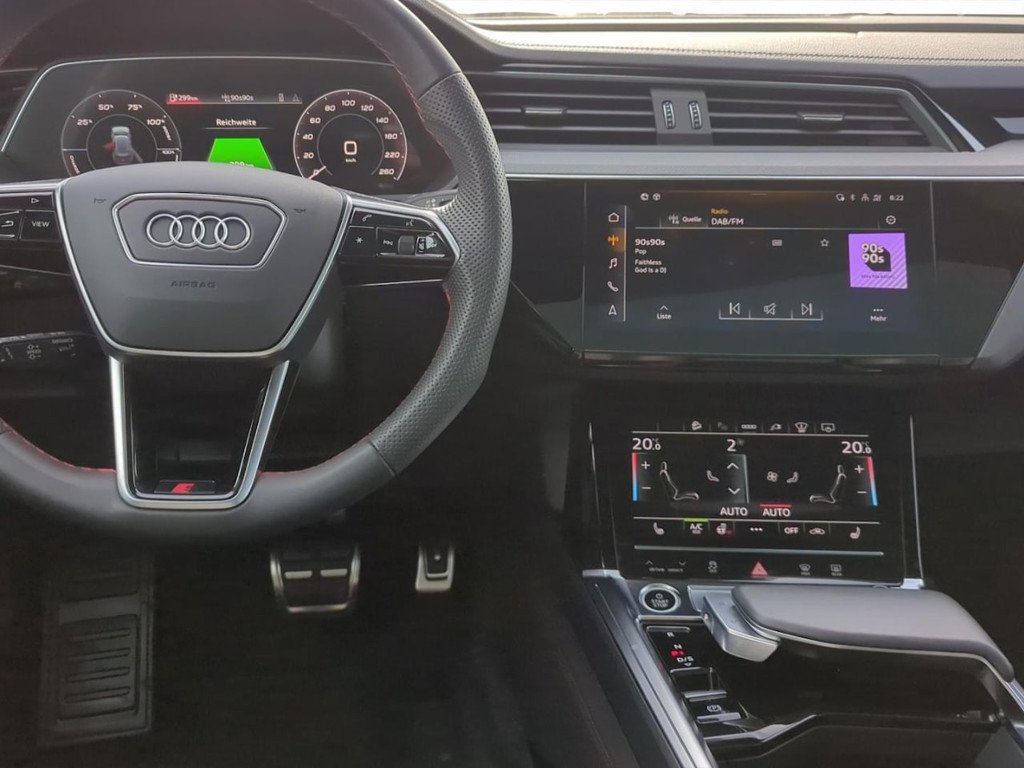 Audi Q8 e-tron