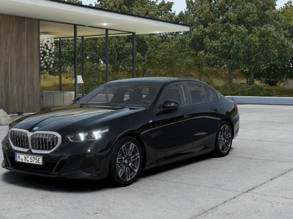 BMW i5 Sedan eDrive40