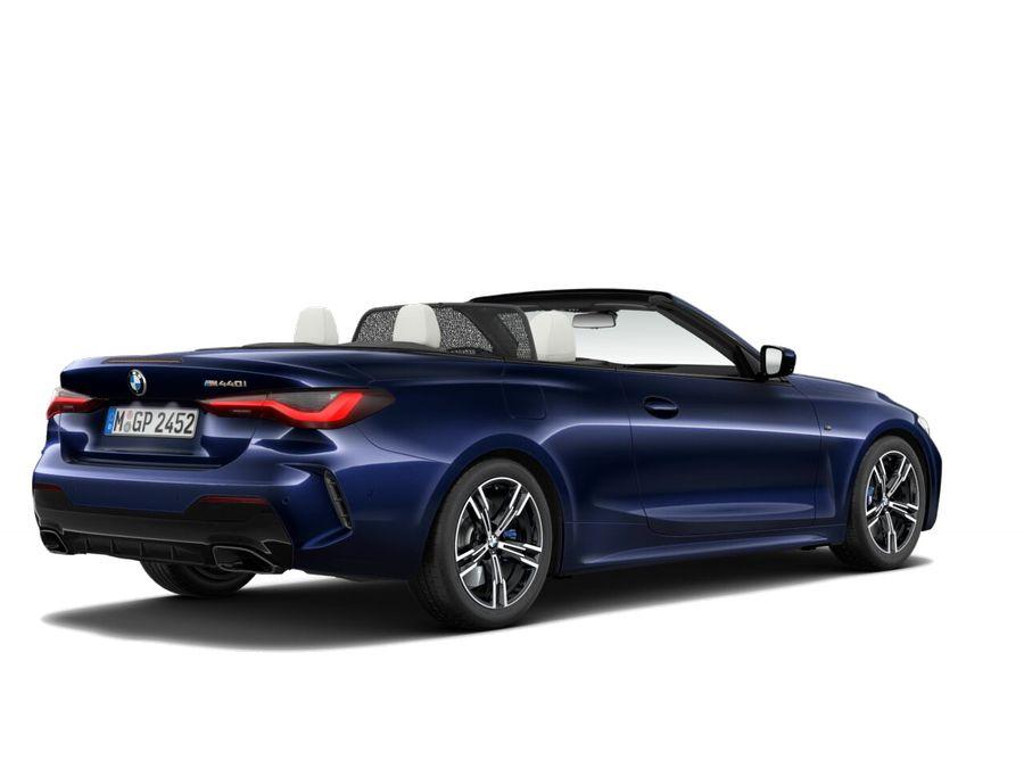 BMW M440