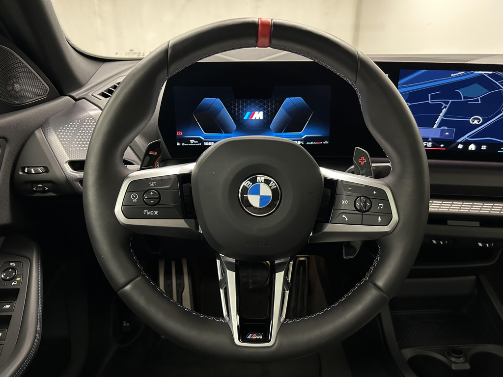 BMW M235