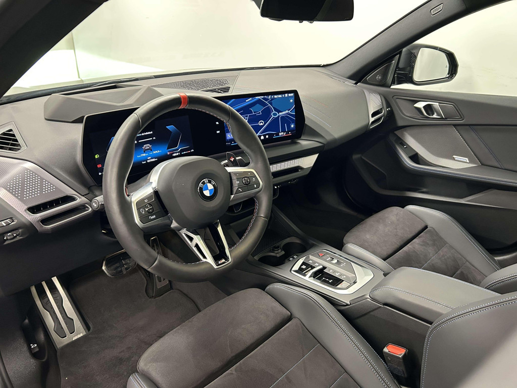BMW M235