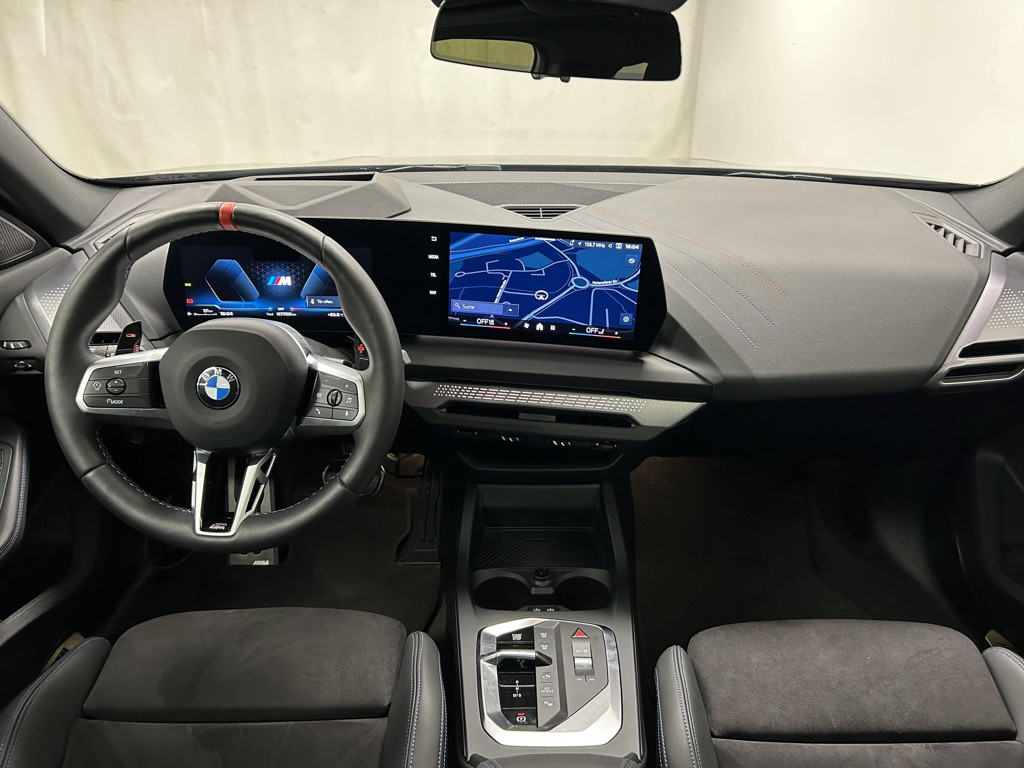 BMW M235