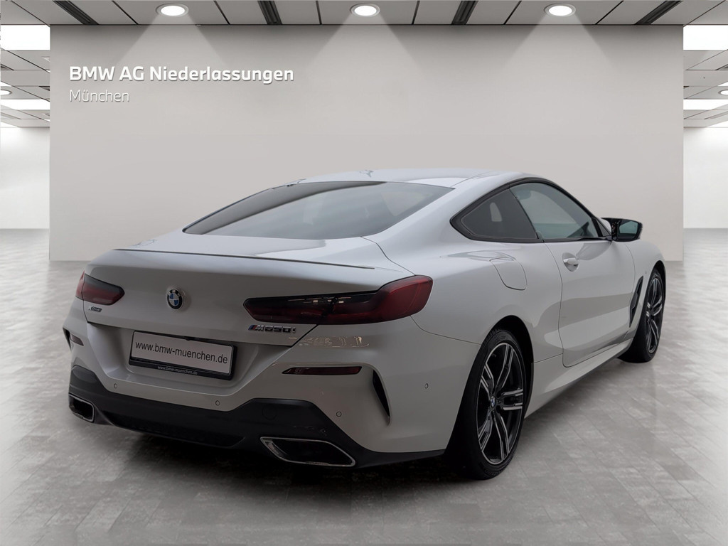 BMW M850