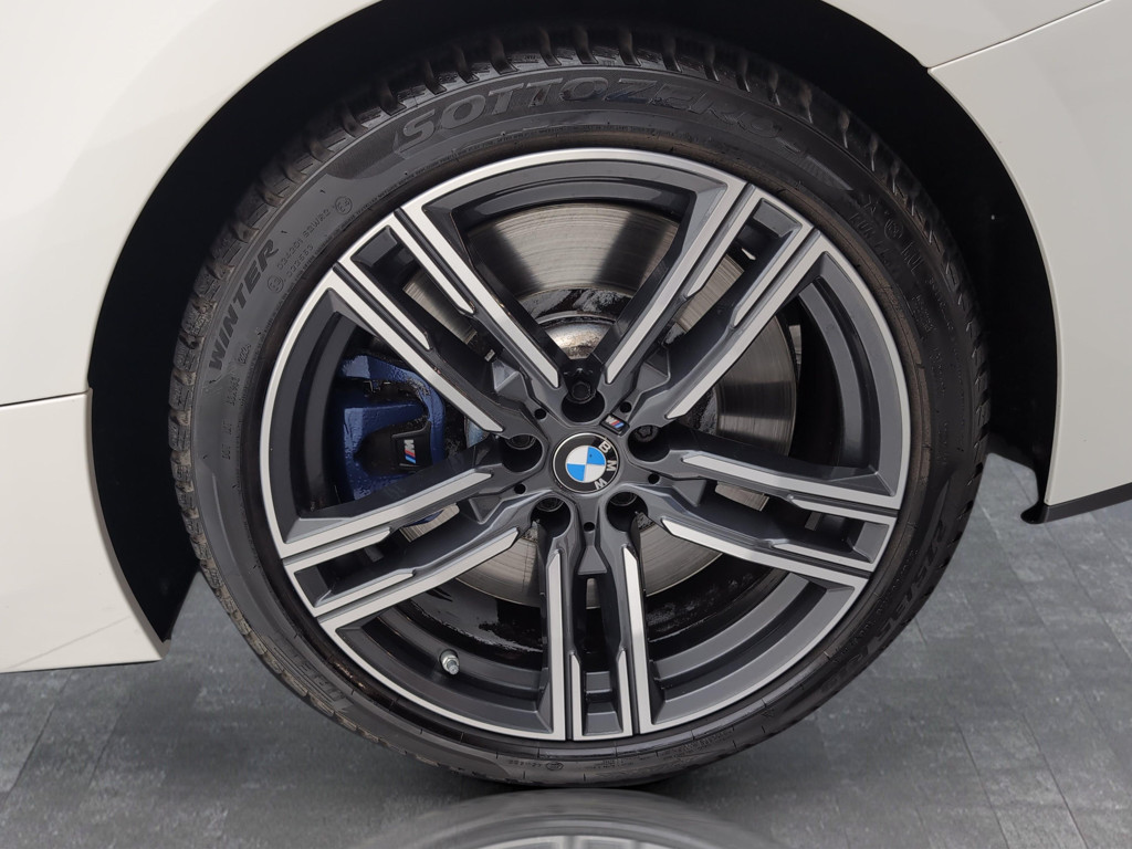 BMW M850