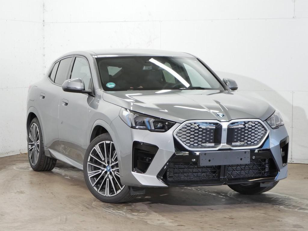BMW iX2