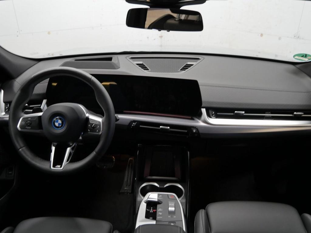 BMW iX2