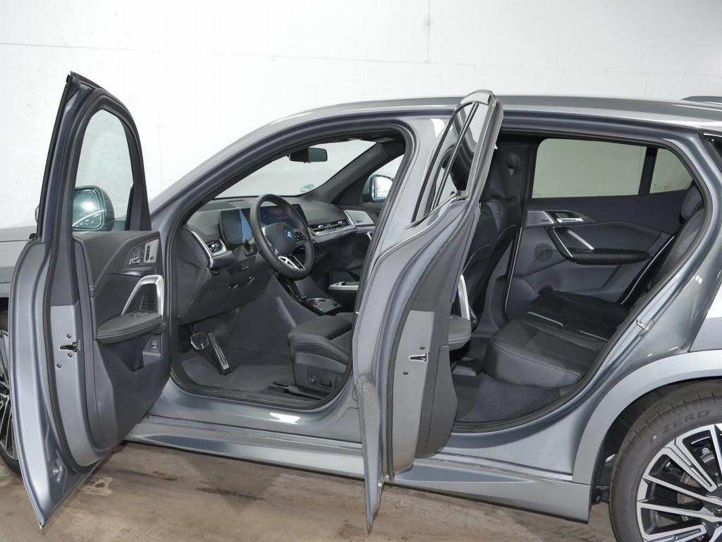 BMW iX2