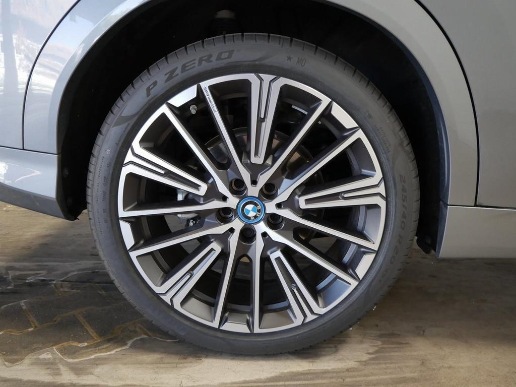 BMW iX2