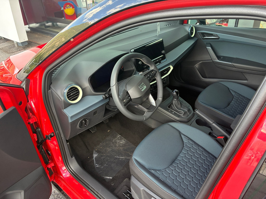 Seat Arona