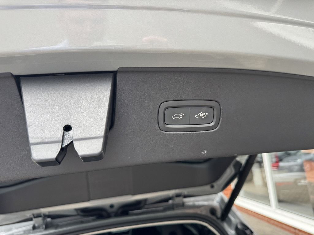 Volvo EX90