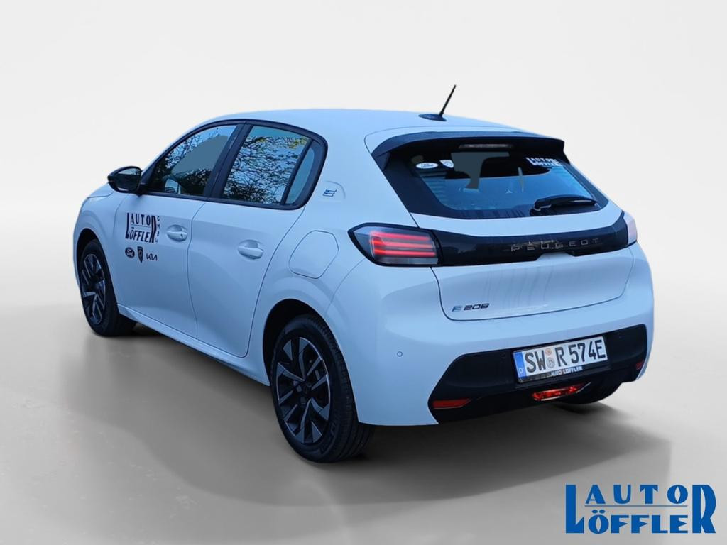 Peugeot e-208