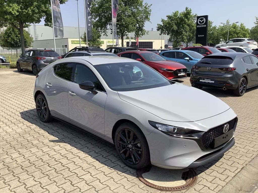 Mazda 3 SkyActiv 2.5L Homura e-Skyactiv