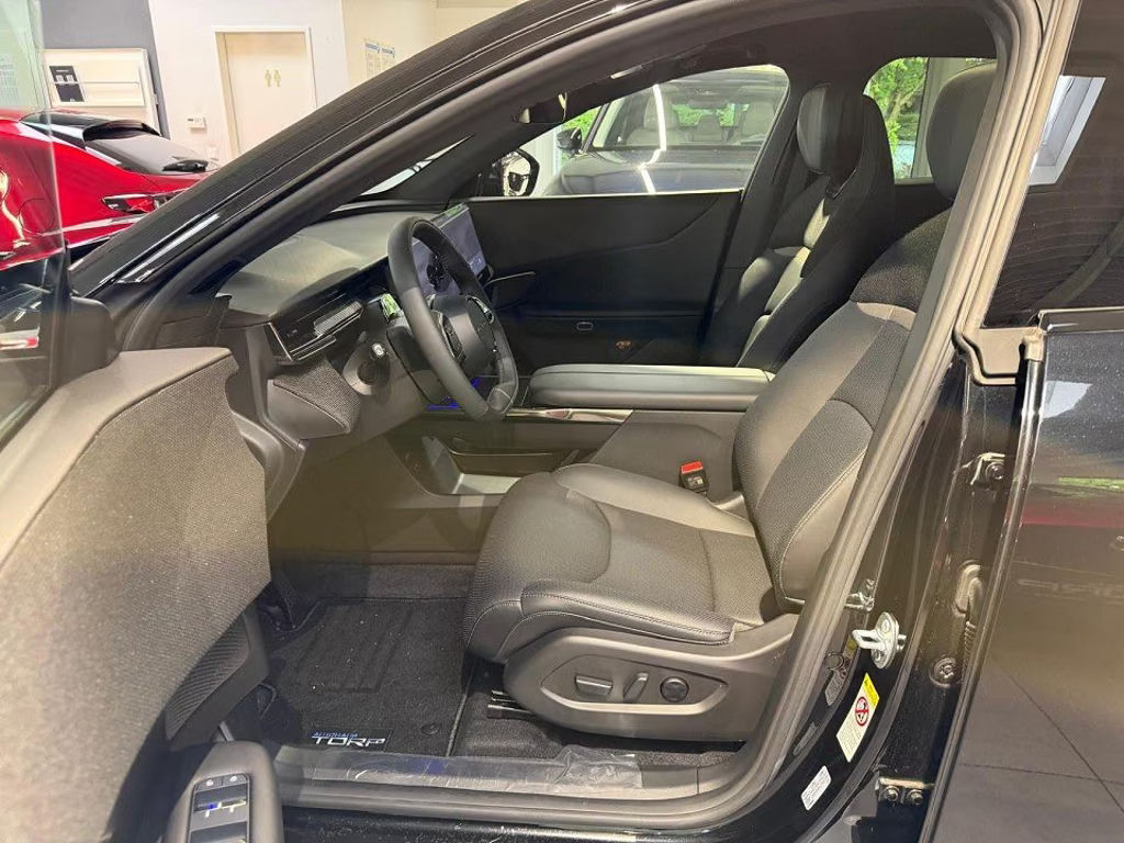 Mazda CX-6e