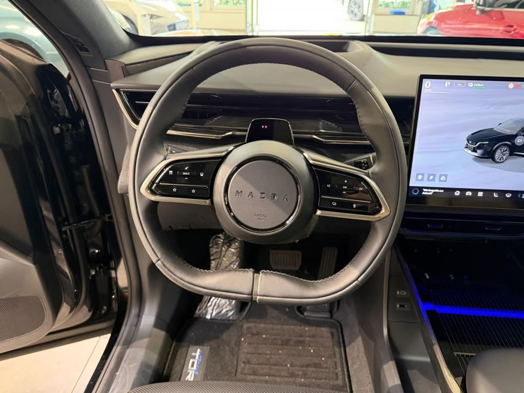 Mazda CX-6e