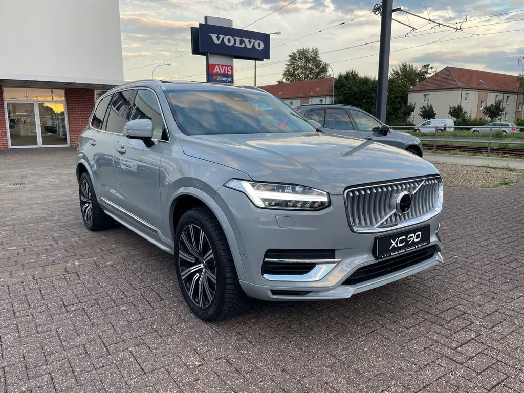 Volvo XC90 AWD T8 Plus
