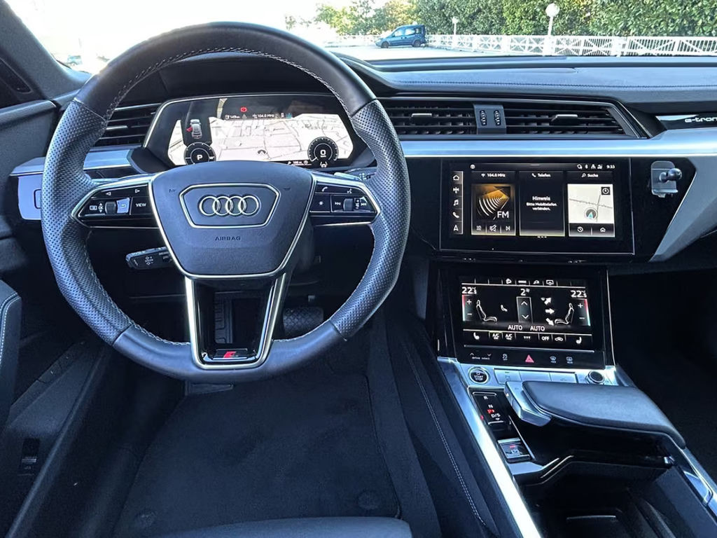 Audi e-tron