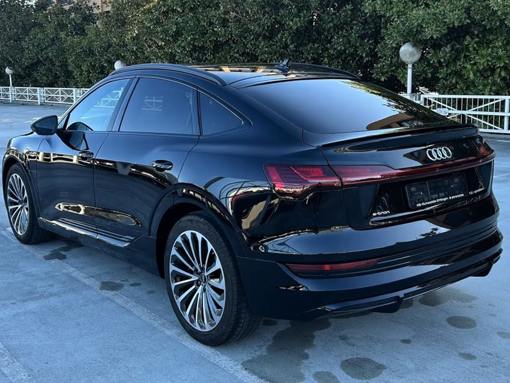 Audi e-tron