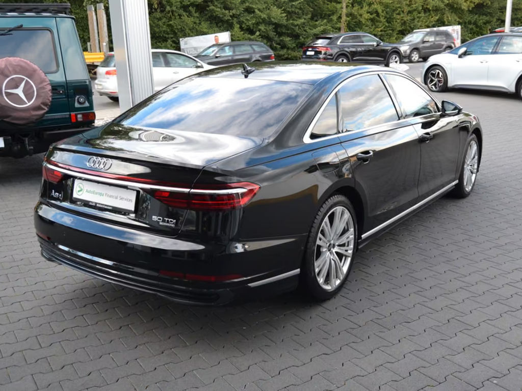 Audi A8