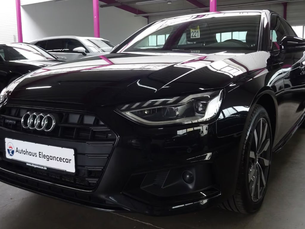 Audi A4 Sedan Quattro 40 TDI