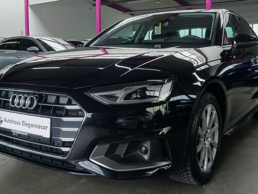 Audi A4 Sedan 2.0 TDI
