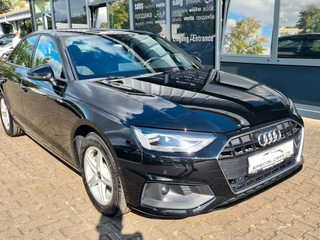 Audi A4 Sedan S-Line S-Tronic 30 TDI