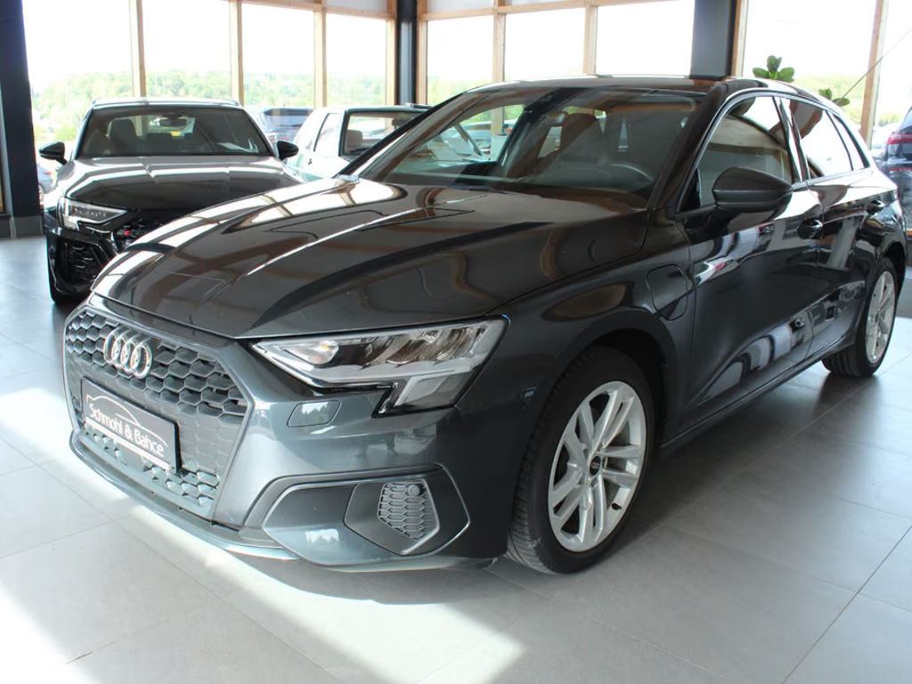 Audi A3 Sportback Sedan S-Tronic Hybride 40 TFSI