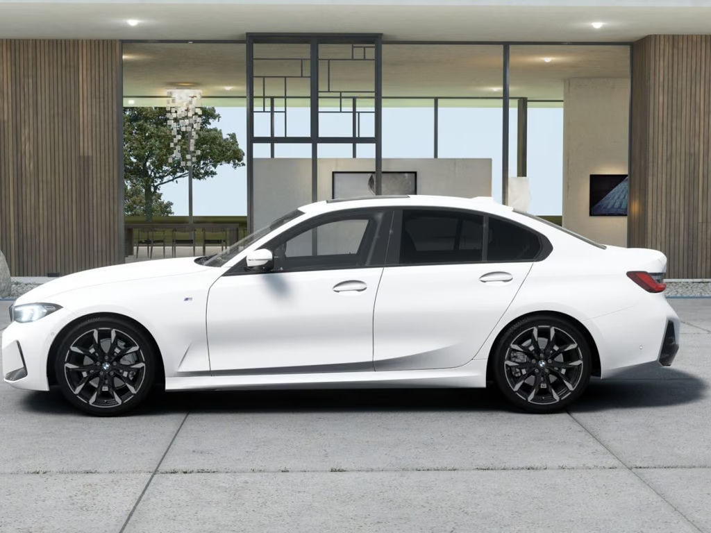 BMW 3 Serie 330 M-Sport xDrive Sedan 330i