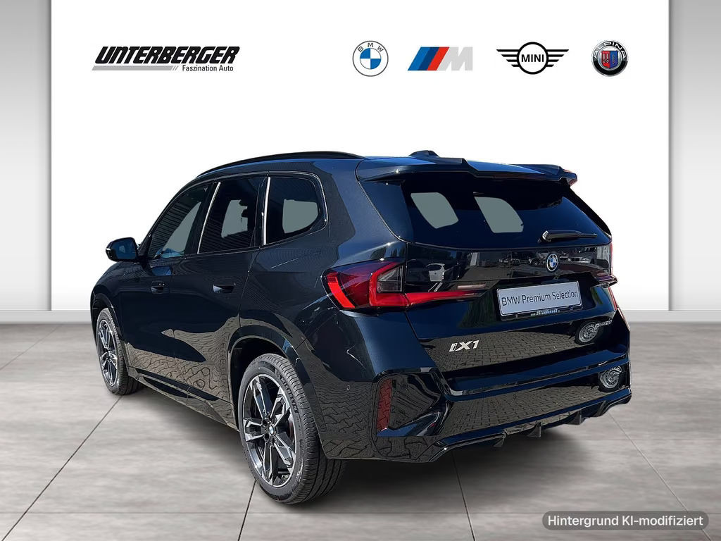 BMW iX1