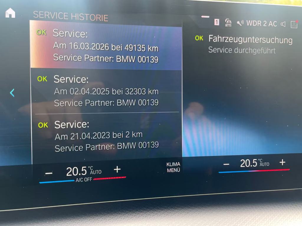 BMW iX1