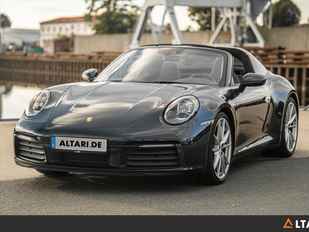 Porsche 911 4 Targa