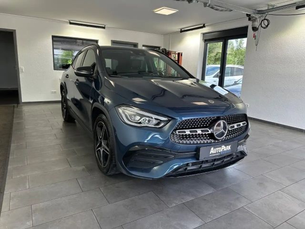 Mercedes-Benz GLA-Klasse