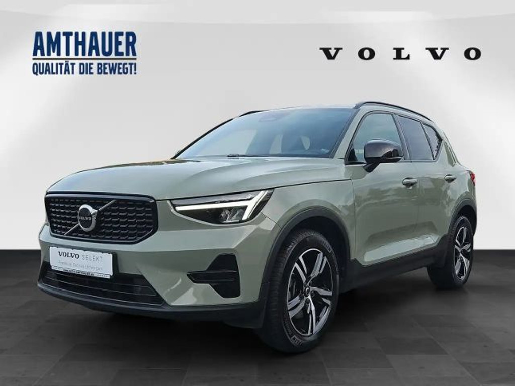 Volvo XC40 Plus Dark