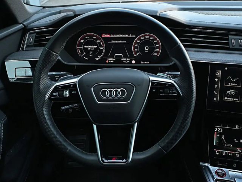 Audi e-tron