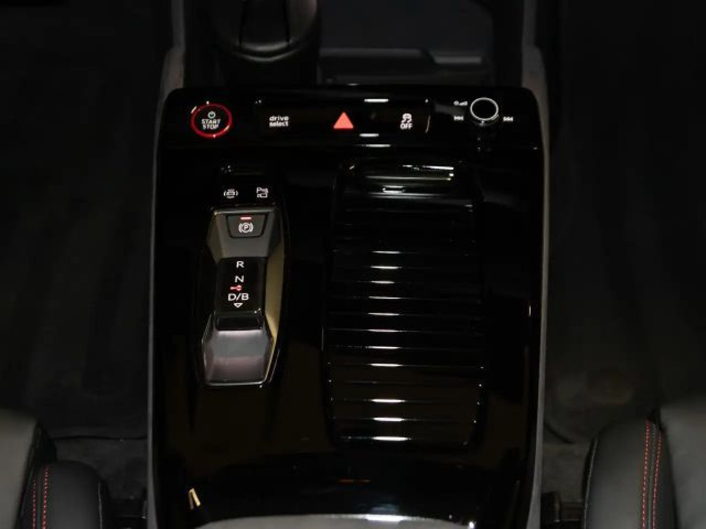Audi S6 e-tron