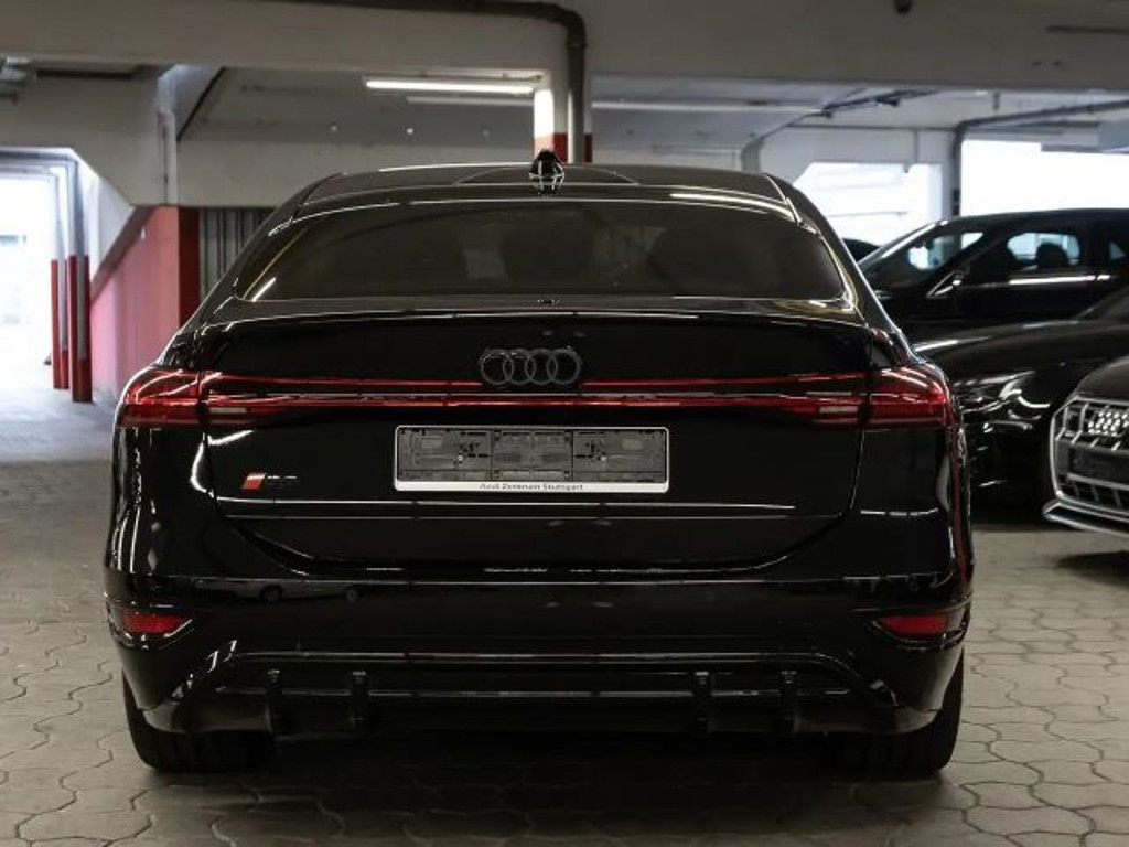 Audi S6 e-tron