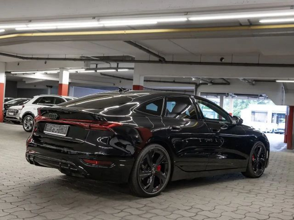 Audi S6 e-tron