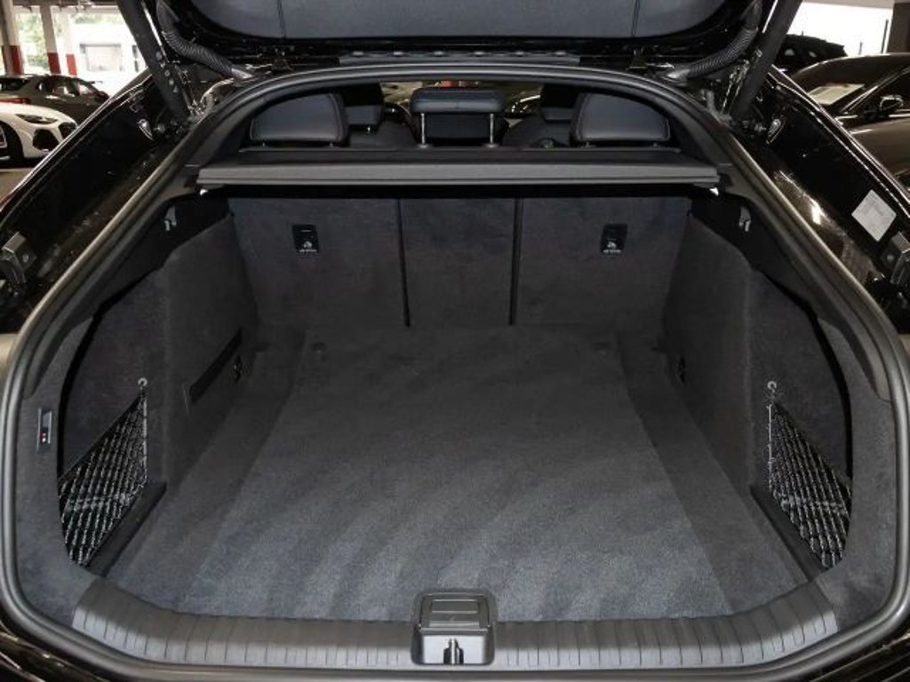 Audi S6 e-tron