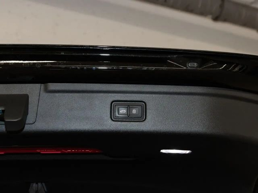Audi S6 e-tron