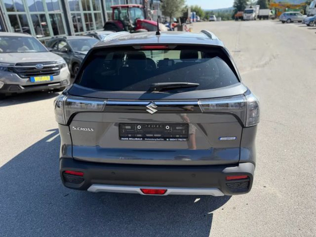 Suzuki S-Cross