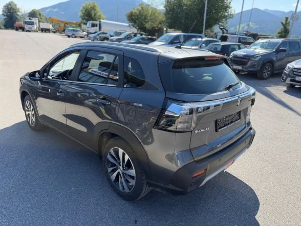 Suzuki S-Cross