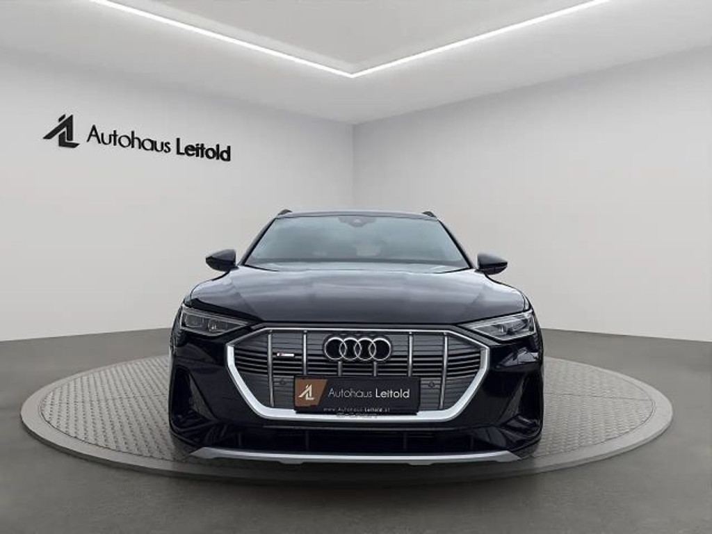 Audi e-tron Quattro S-Line 55