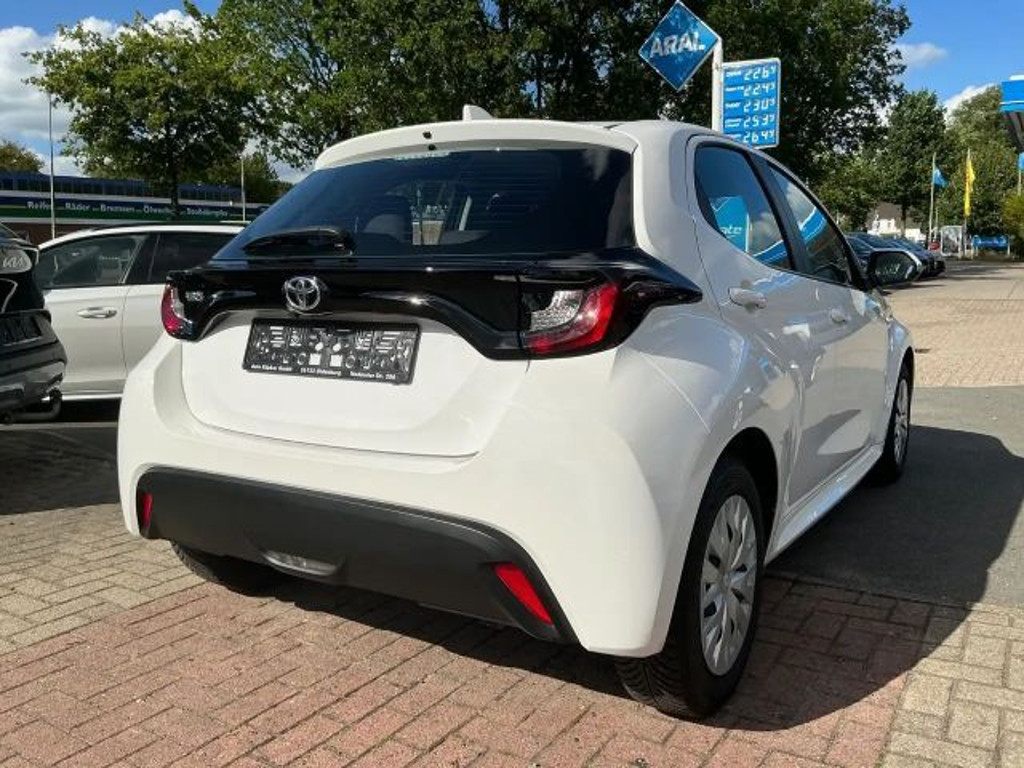 Toyota Yaris Comfort Hatchback 1.0 VVT-i