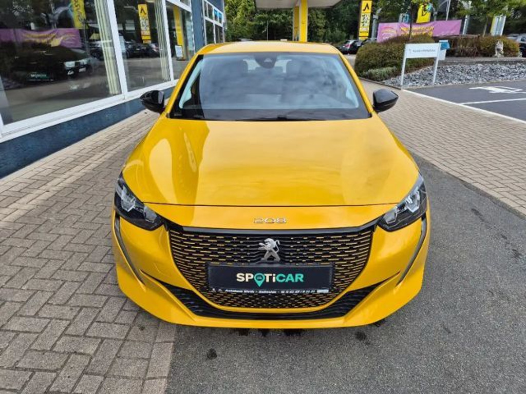 Peugeot e-208
