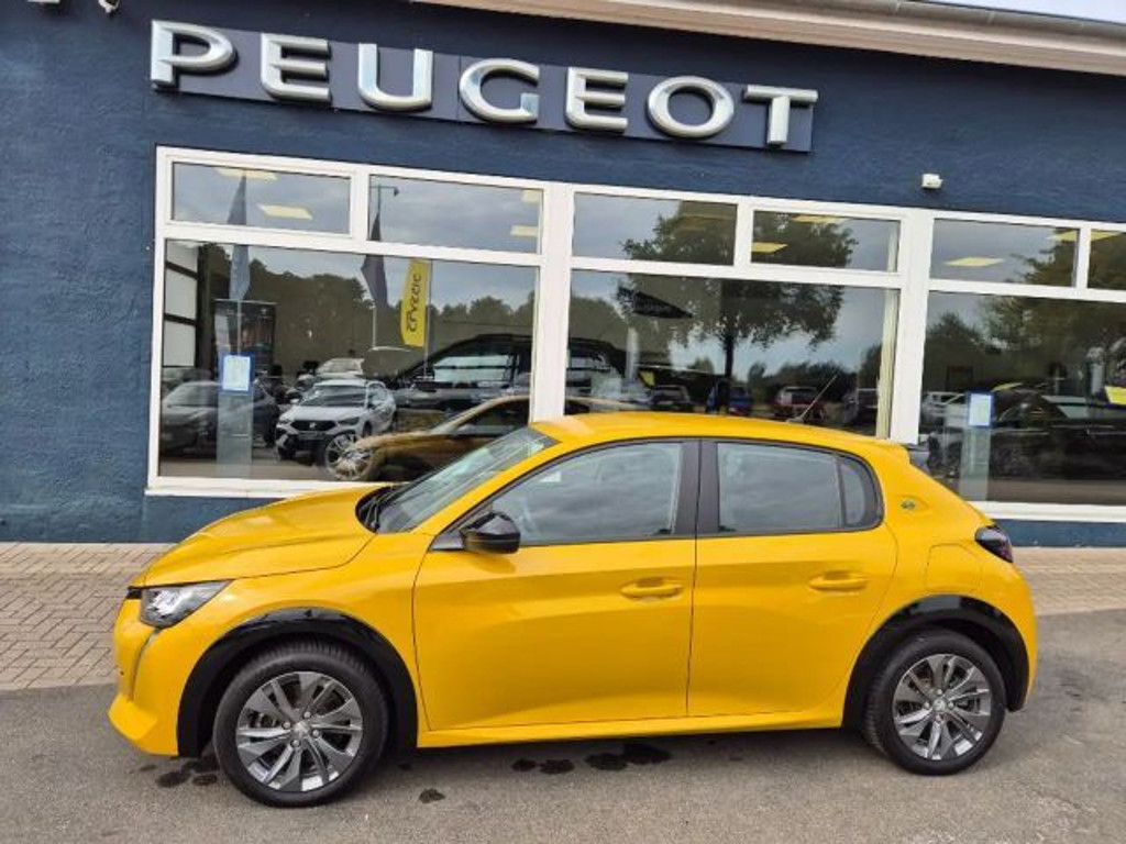Peugeot e-208
