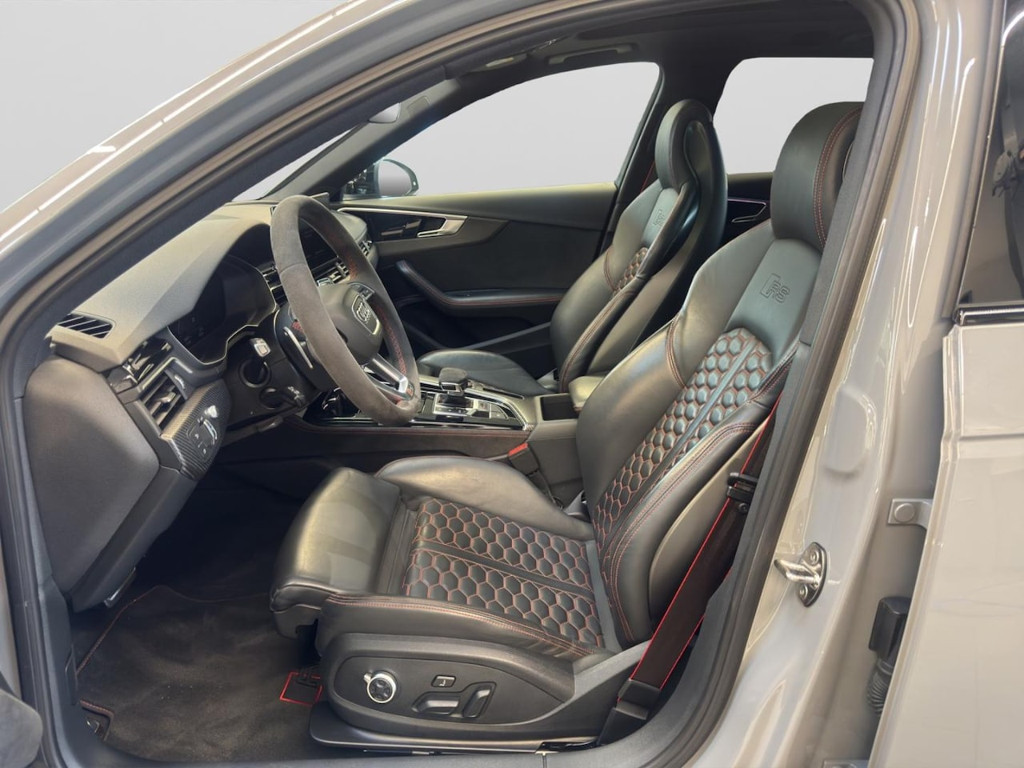 Audi RS4