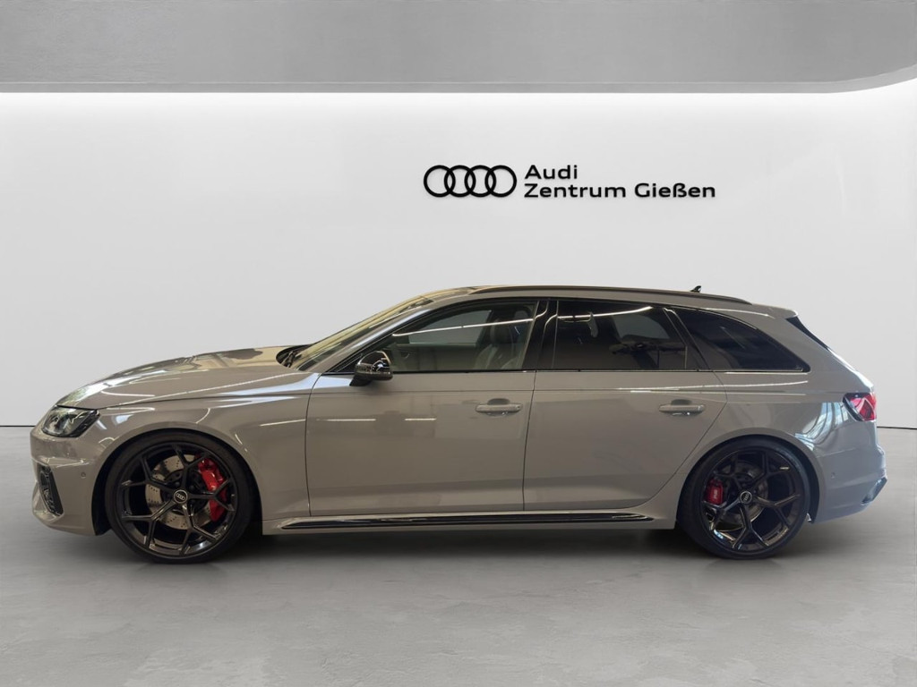 Audi RS4