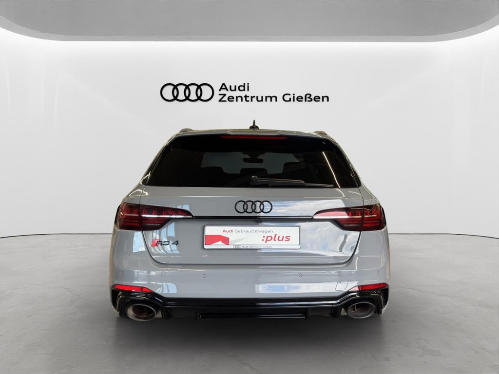 Audi RS4
